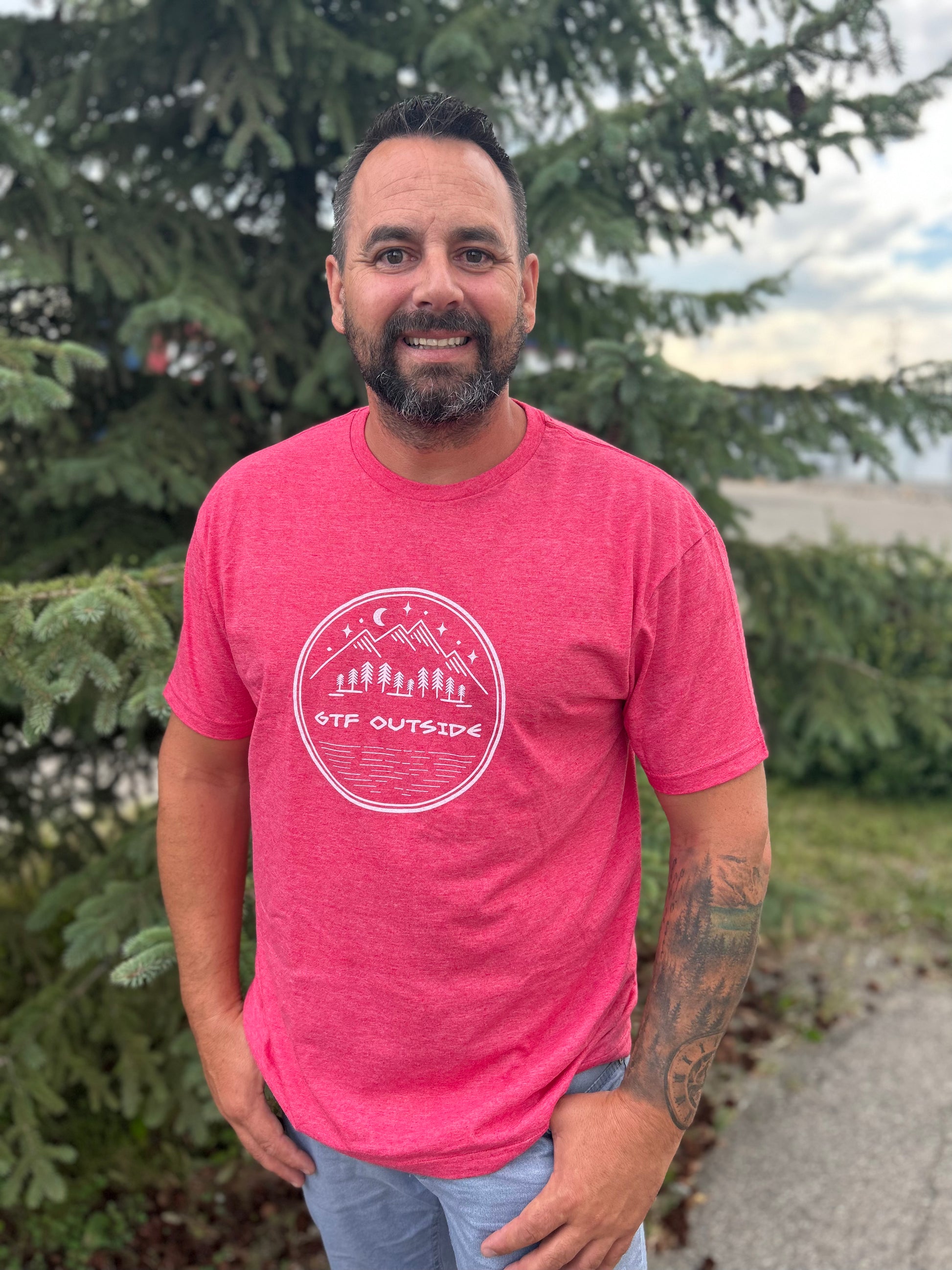 Heather Red crew neck unisex tshirt with a white mountain night scene logo. GTF Outside. GTFO. Men women 