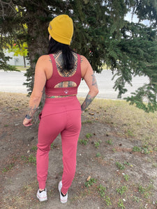 matching dusty rose sports bra top and athletic joggers. gtf outside. gtfo. ladies active wear.
